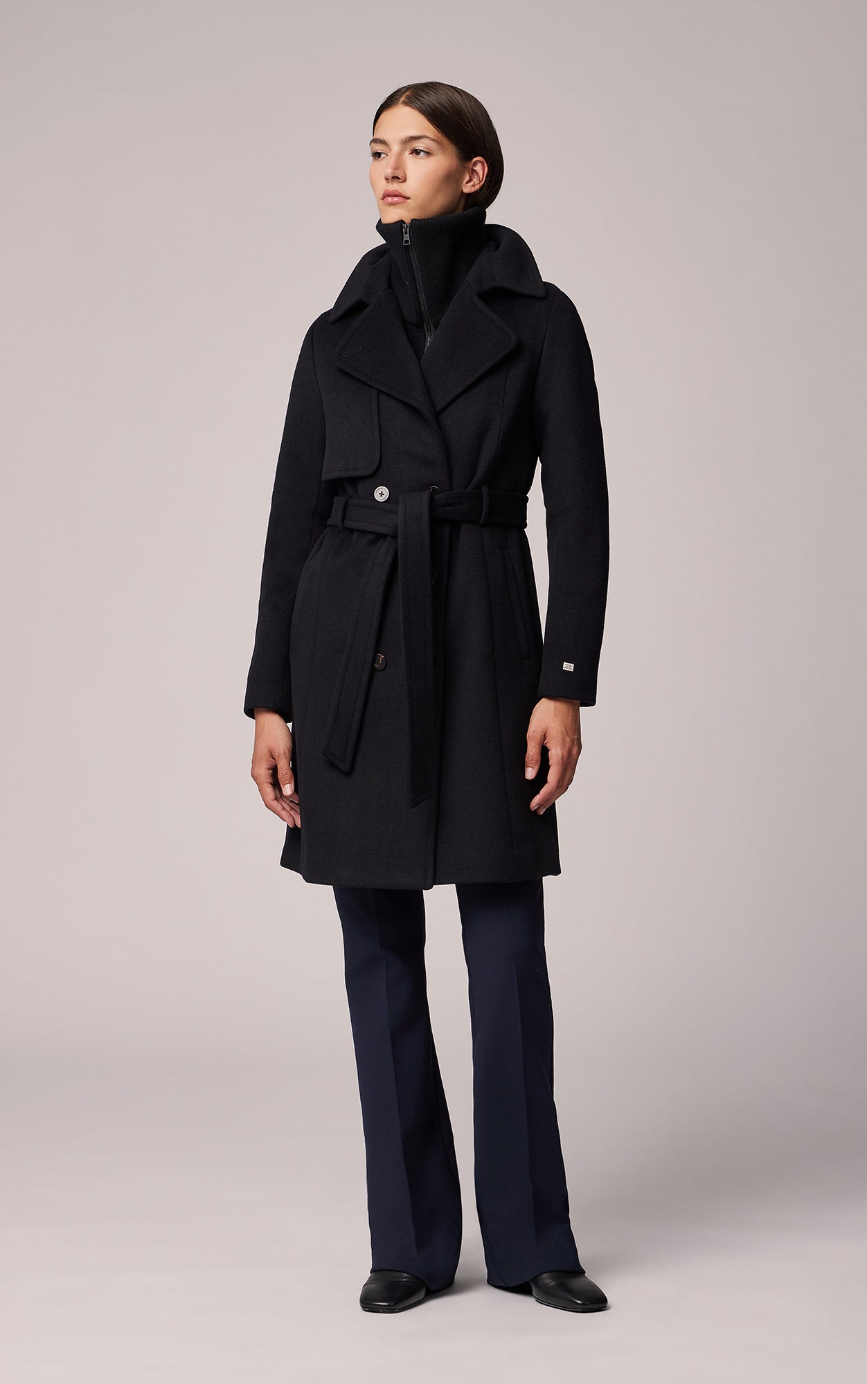 Fabianne, Semi-fitted classic wool coat with chunky collar